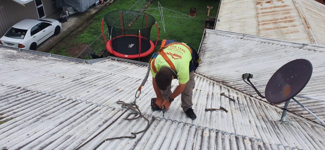 Repairing roof for cleaning and restoration Brisbane
